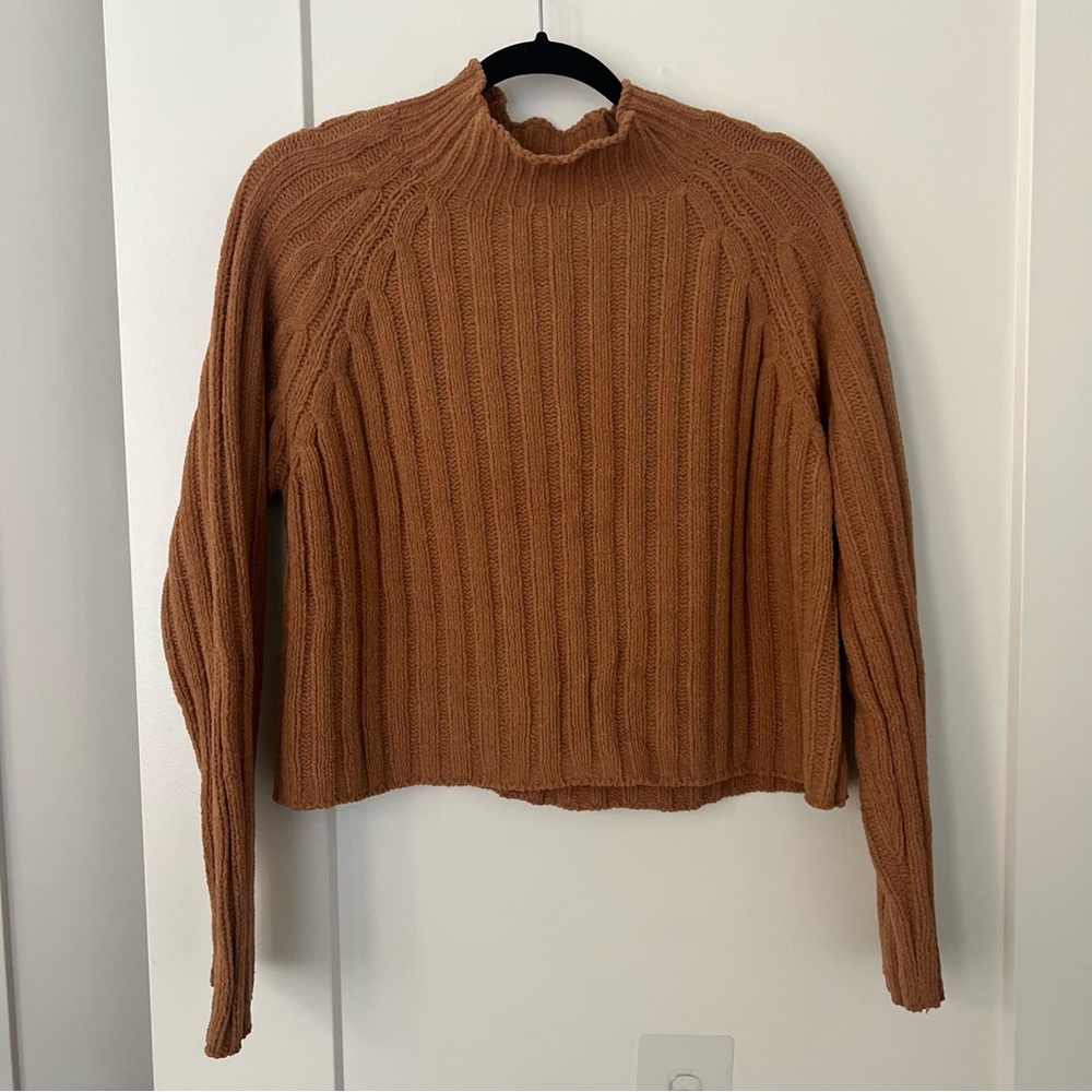 American Eagle Cropped Sweater